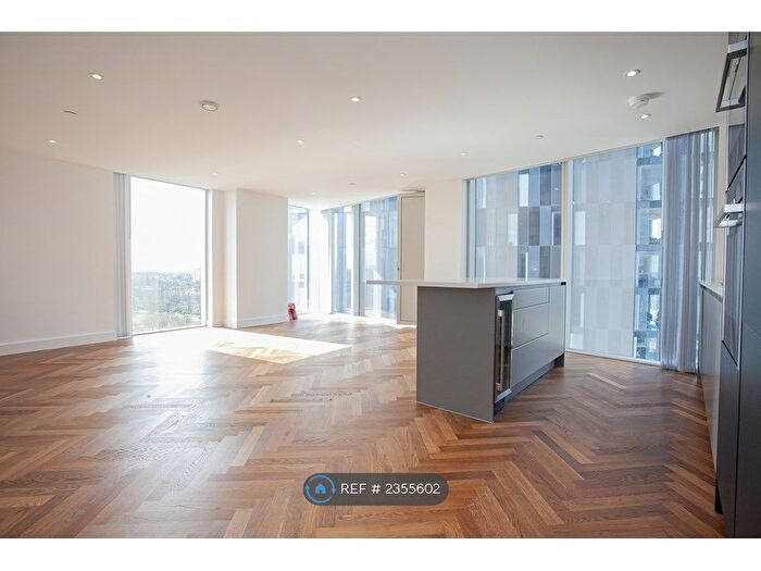 2 Bedroom Flat To Rent In Owen Street, Manchester, M15