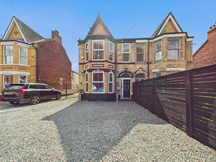 4 Bedroom Semi-Detached House For Sale In Ings Road, Hull, HU8