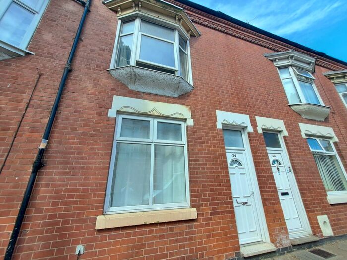 4 Bedroom Terraced House To Rent In Loughborough Road, Belgrave, Leicester, LE4