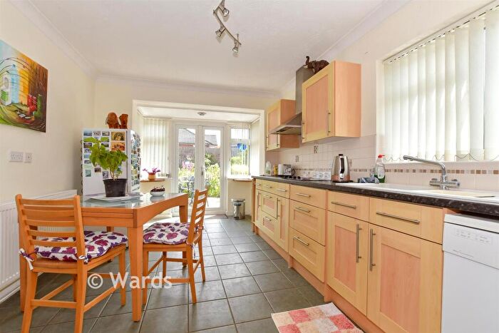 4 Bedroom Detached Bungalow For Sale In Ashford Road, Canterbury, Kent, CT1
