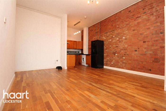 2 Bedroom Apartment For Sale In Junior Street, Leicester, LE1
