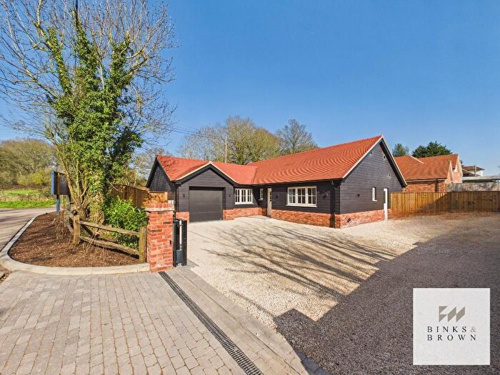 3 Bedroom Detached House For Sale In Northlands Approach, Dry Street, Langdon Hills, Essex, SS16