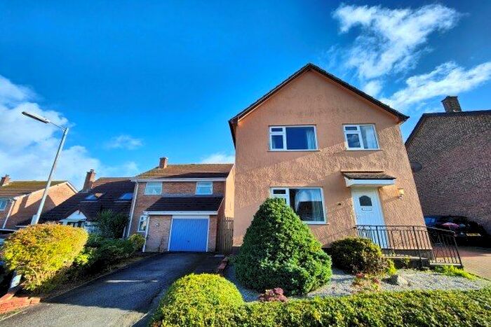 3 Bedroom Detached House To Rent In Polmennor Road, Falmouth, TR11