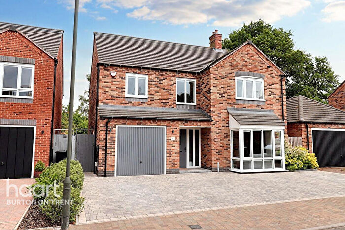 5 Bedroom Detached House For Sale In Knightswood Close, Rosliston, Swadlincote, DE12