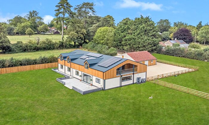 5 Bedroom Barn Conversion For Sale In High Ham, Langport, . Acre, TA10
