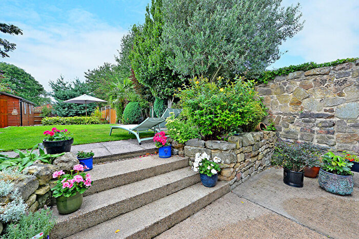 2 Bedroom Cottage For Sale In Church Street, Kilburn, DE56
