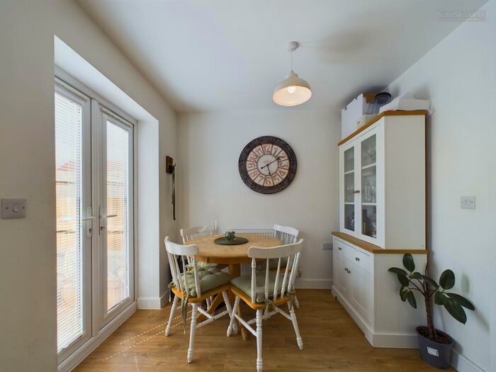 3 Bedroom End Of Terrace House For Sale In Fincham Drive, Crowland, Peterborough, PE6
