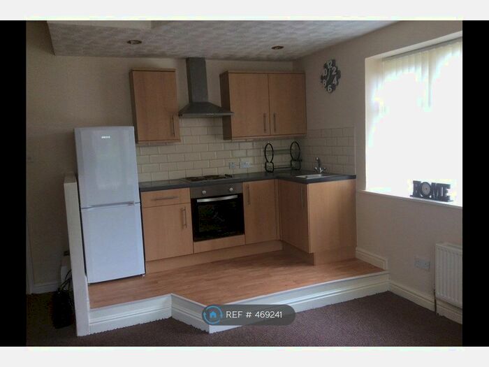 1 Bedroom Flat To Rent In Polygon Rd, Crumpsall, M8
