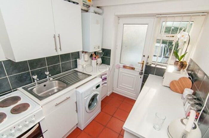 1 Bedroom Flat To Rent In Tickhill Road, Doncaster, DN4