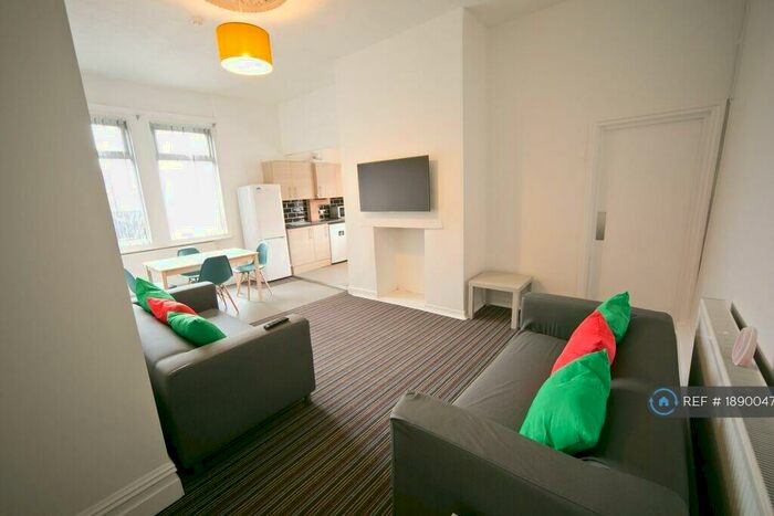 8 Bedroom Terraced House To Rent In Brackenbury Road, Preston, PR1