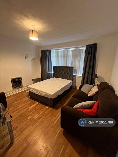 4 Bedroom Flat To Rent In Sighthill Loan, Edinburgh, EH11
