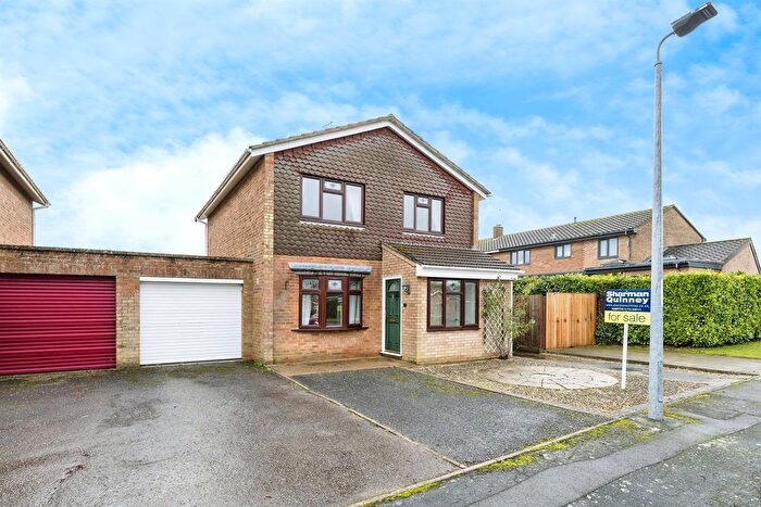 3 Bedroom Detached House For Sale In The Gannocks, Orton Waterville, Peterborough, PE2