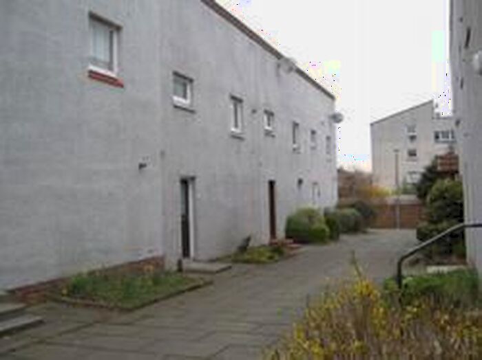 2 Bedroom Terraced House To Rent In Shanter Way, Edinburgh, EH16