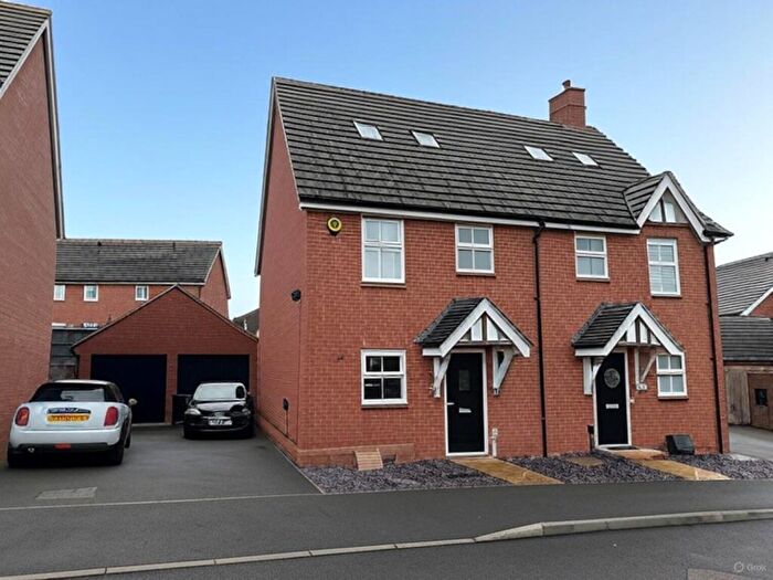 3 Bedroom Semi Detached House For Sale In Folly Way, Boughton, Northampton, NN2