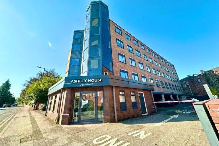 1 Bedroom Flat To Rent In Ashley House, Altrincham, WA14