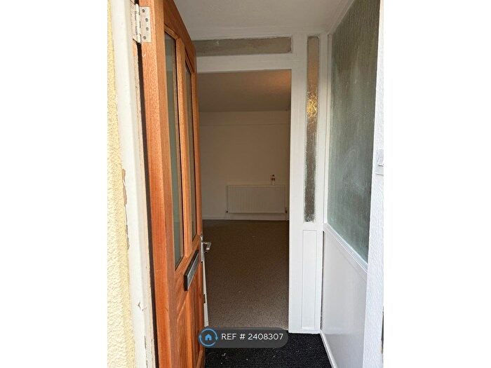 1 Bedroom Maisonette To Rent In Mendip Manor, Weston-Super-Mare, BS23