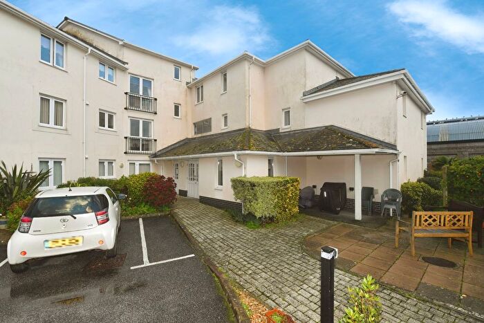1 Bedroom Flat For Sale In East Terrace, Penzance, Cornwall, TR18