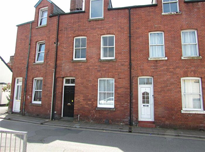 1 Bedroom Apartment To Rent In Silver Street, Tiverton, Devon, EX16