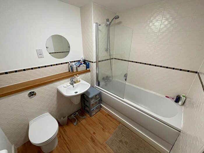 2 Bedroom Apartment To Rent In Montmano Drive, West Didsbury, Manchester, M20
