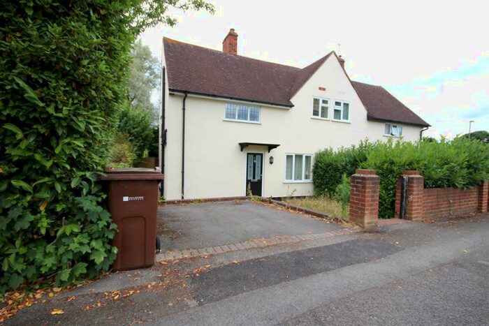 5 Bedroom House To Rent In Elmside Guildford, GU2