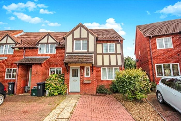 3 Bedroom End Of Terrace House To Rent In Dewfalls Drive, Bradley Stoke, Bristol, South Gloucestershire, BS32