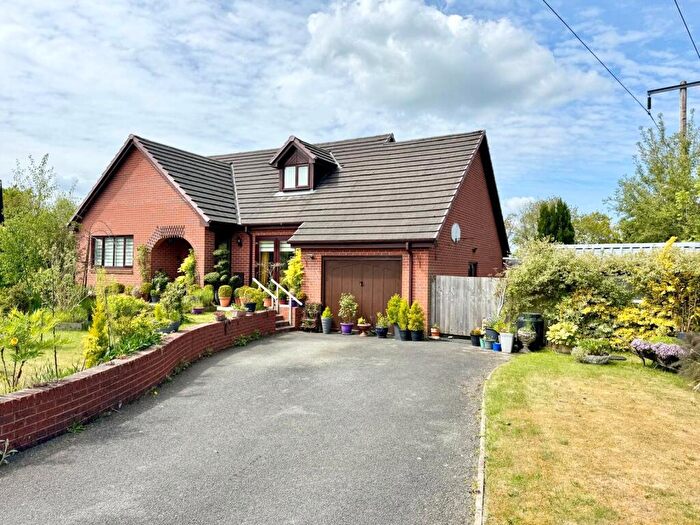 3 Bedroom Bungalow For Sale In Goylands Close, Llandrindod Wells, Powys, LD1
