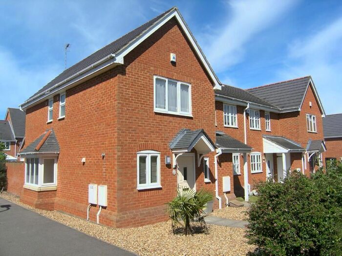 2 Bedroom Property To Rent In Oriel Close, Wolverton, Milton Keynes, MK12