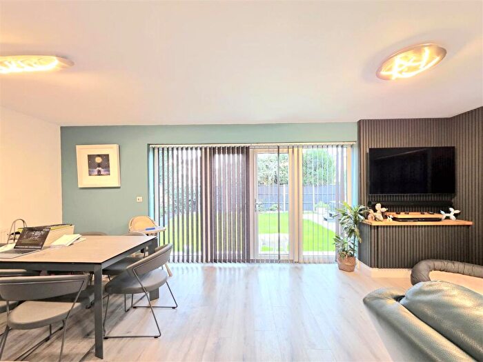 3 Bedroom Detached Bungalow For Sale In Orchard Close, Crowland, PE6