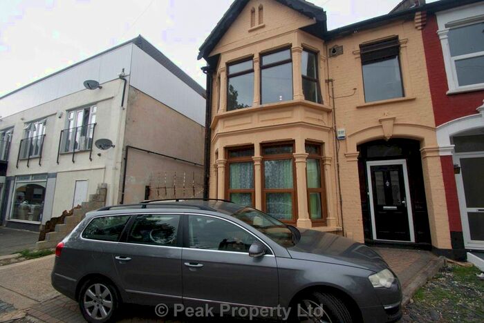 1 Bedroom Flat To Rent In Wimborne Road, Southend On Sea, SS2