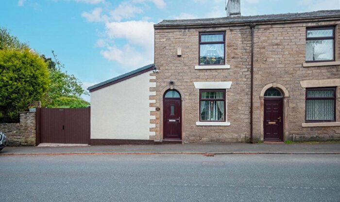 2 Bedroom Cottage For Sale In Tottington Road, Woolfold, Bury, BL8