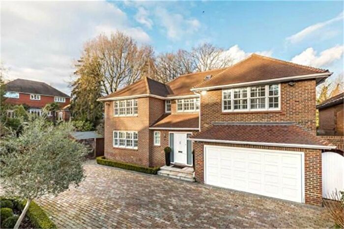 5 Bedroom Detached House To Rent In Harmsworth Way, Totteridge, N20