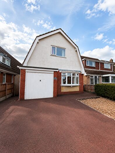 2 Bedroom Detached House For Sale In Cherry Tree Road, Blackpool, FY4