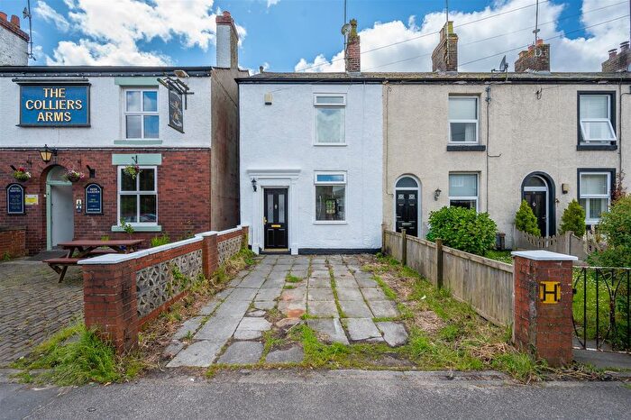 2 Bedroom Cottage For Sale In Pimbo Road, Kings Moss, St. Helens, WA11