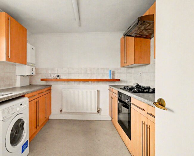 1 Bedroom Flat To Rent In Victoria Avenue, London, E6