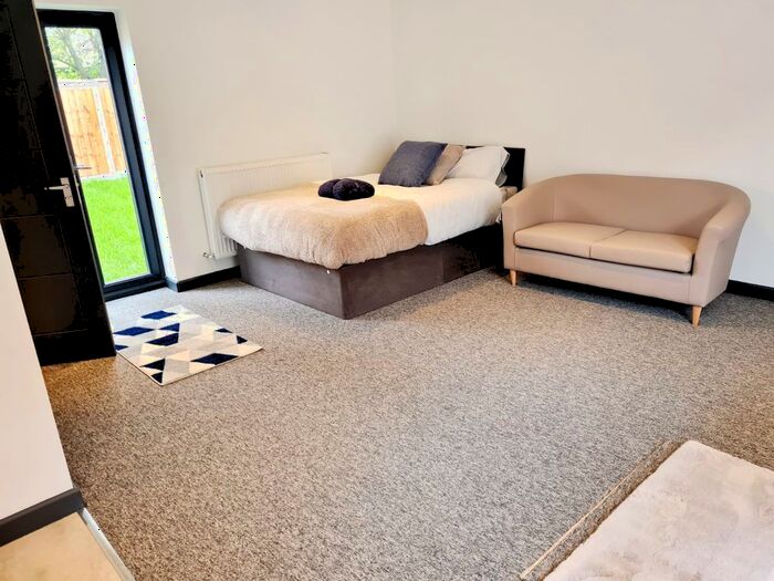 1 Bedroom Studio To Rent In Castle Mews, Harrow, HA1