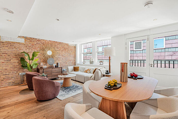 3 Bedroom Apartment For Sale In Middlesex Street, London, E1