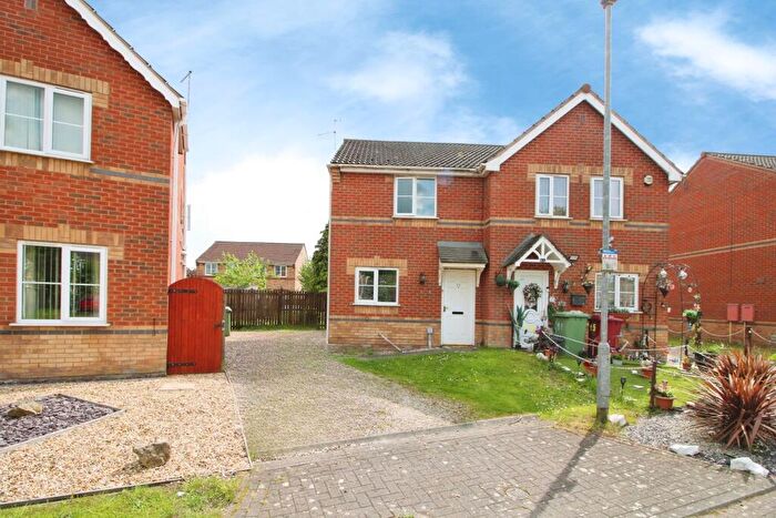 2 Bedroom Semi-Detached House For Sale In Gloucester Court, Scunthorpe, DN15