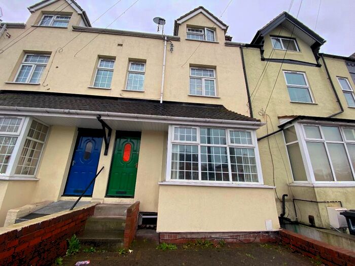 1 Bedroom Flat To Rent In Stourbridge Road, Dudley, DY1