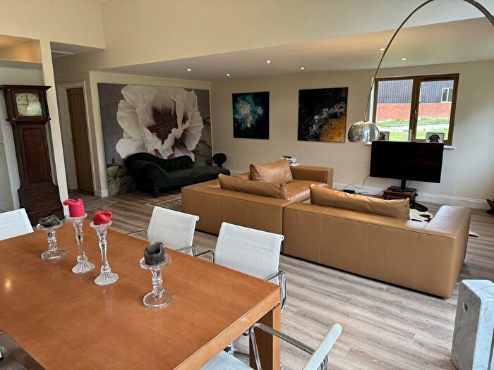 2 Bedroom Detached House To Rent In Pisley Farm Road, Ockley, Dorking, RH5
