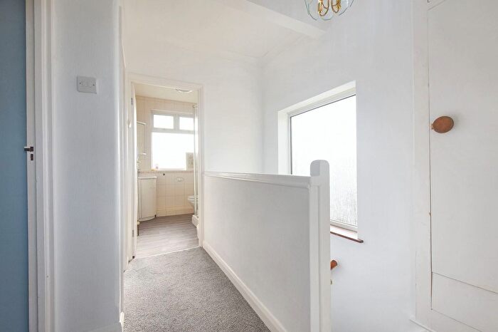4 Bedroom Semi-Detached House To Rent In Cecil Avenue, Hornchurch, RM11