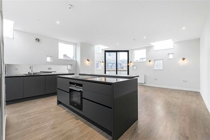 2 Bedroom Penthouse To Rent In Varden Street, Whitechapel, London, E1