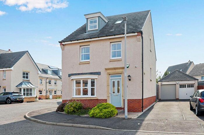 4 Bedroom Town House For Sale In Wallace Crescent, Wallyford, Musselburgh, EH21