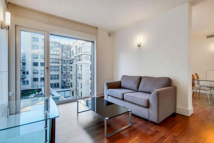 1 Bedroom Flat To Rent In Weymouth Street, Marylebone, London, W1W