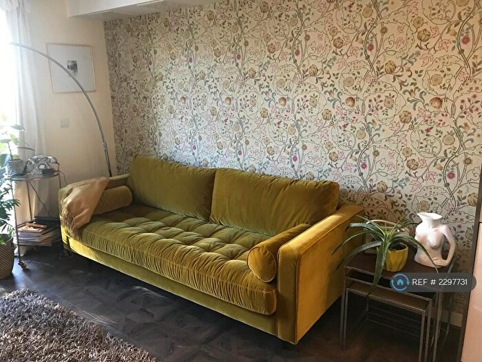 1 Bedroom Flat To Rent In Rosefield, London, N4