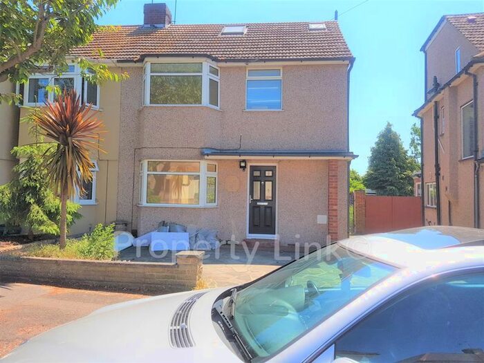 4 Bedroom Property To Rent In Diban Avenue, Elm Park, Hornchurch, RM12