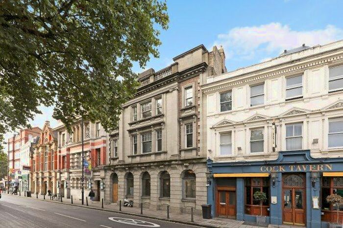 2 Bedroom Flat To Rent In North End Road, London, SW6