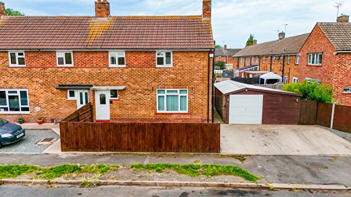 3 Bedroom Semi-Detached House For Sale In Edinburgh Drive, Bingham, Nottingham, Nottinghamshire, NG13