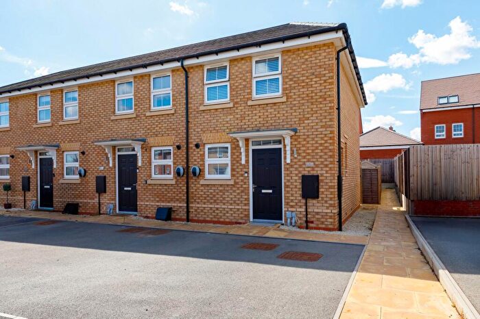 2 Bedroom End Of Terrace House For Sale In Field Close, Upper Lighthorne, Leamington Spa, CV33