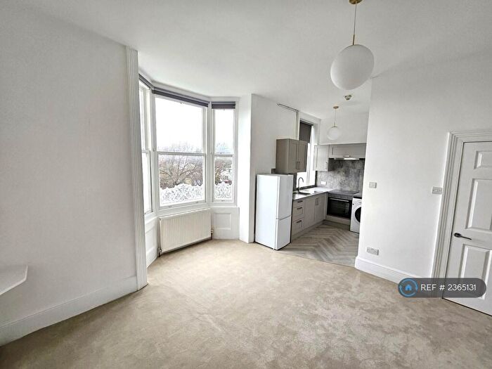 Studio To Rent In Dorset Gardens, Brighton, BN2