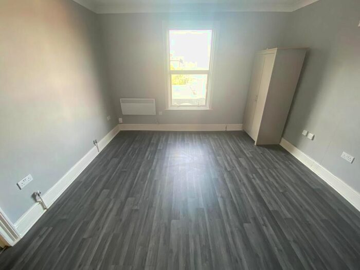 Studio To Rent In Lea Bridge Road, Leyton, London, E10